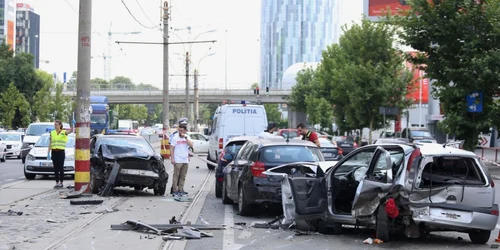 Accident Aurel Vlaicu - şofer urmărit de poliţie / FOTO Inquam Photos / George Călin / 13 iul 2018