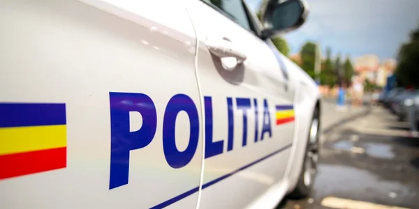 Masina politie autospeciala Politia Romana FOTO Shutterstock