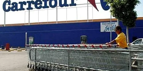 Vânzările Carrefour, în scădere cu 11% în trimestrul al treilea