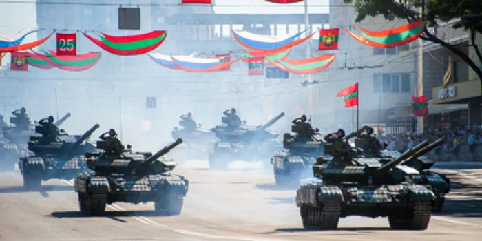 FOTO; Tancurile rusești sunt așteptate de unii în Transnistria