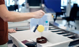 skynews filtru aeroport lichide