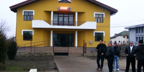 sediul primariei darvari sub sechestru