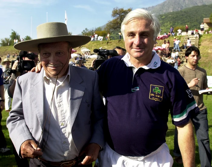 Roberto Canessa și Sergio Catalan, fermierul care i-a văzut. FOTO Profimedia