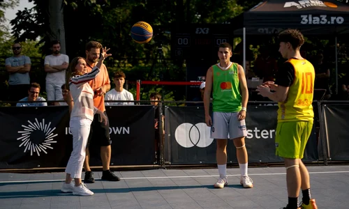 simona amanar 3x3 jpg