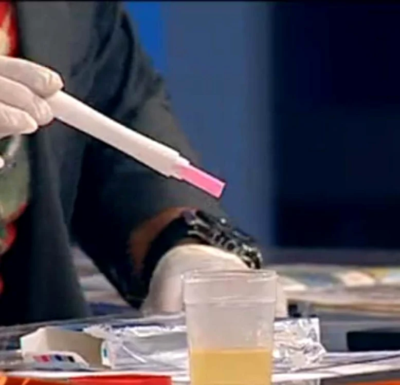 Sânziana Buruiană a făcut un test de sarcină în direct