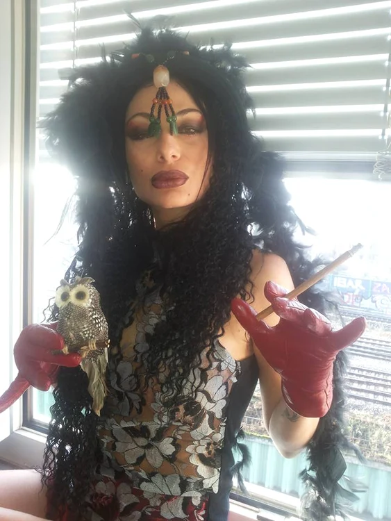 Ioana Popescu, alături de noul ei animal de companie