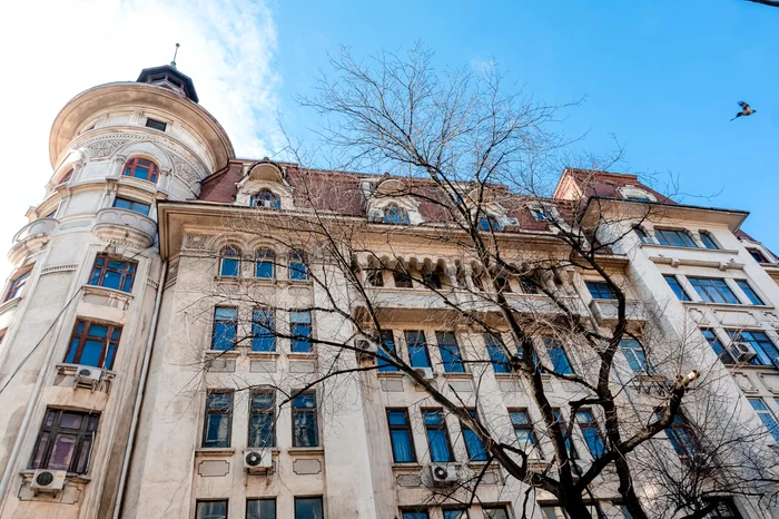 Clădire din zona de centrală a capitalei / Foto: Facebook / Nicușor Dan