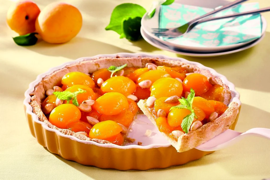 tarta cu caise jpeg