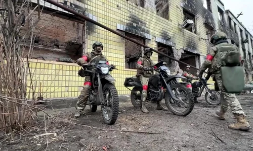 Soldați ruși pe motociclete FOTO PROFIMEDIA jpg