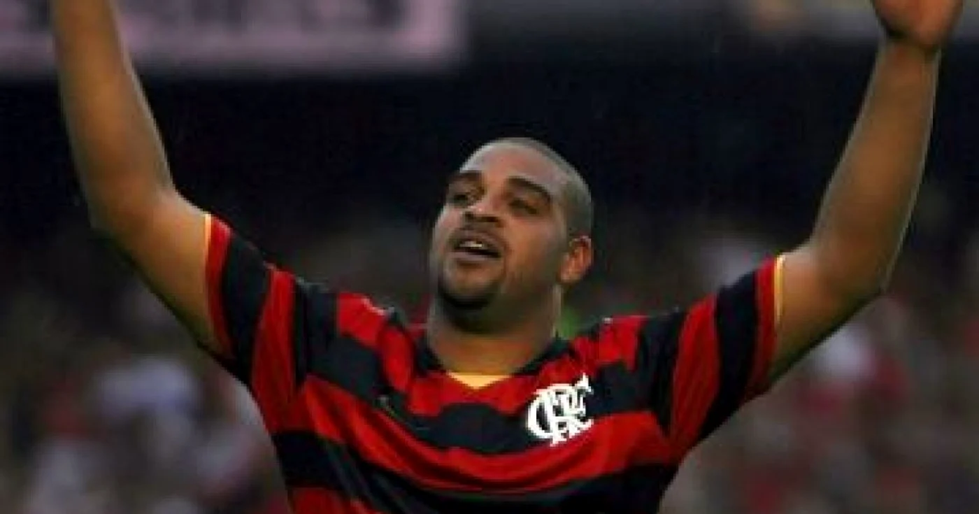 FOTBAL: Adriano ar putea reveni în Italia după CM 2010
