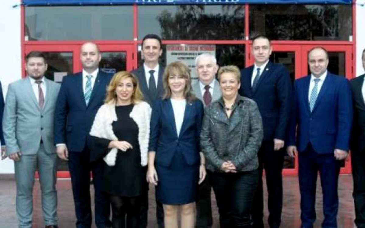 Listele au fost depuse la Biroul Electoral