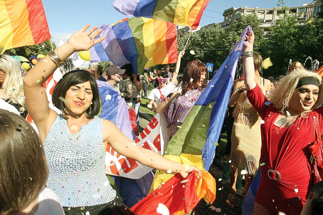 Alergarea pe tocuri  va fi una din  atracţiile festivalului  “Femei pe Mătăsari”