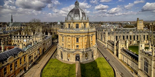oxford1 foto pixabay alfcermed jpg