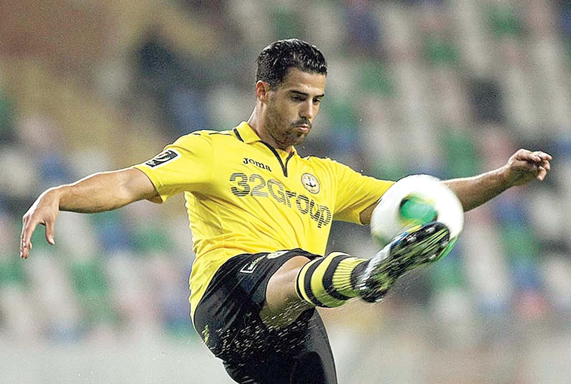 
    Hugo Lopes vine la  Rapid de la liderul ligii  secunde portugheze  