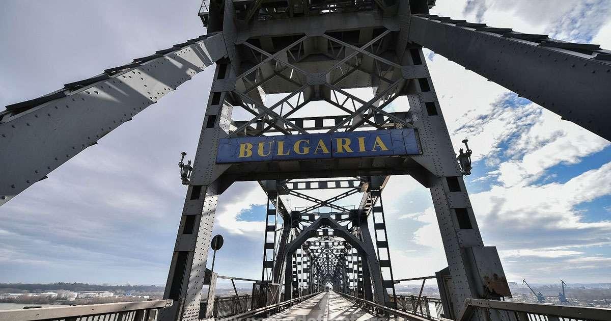 Bulgaria acuză România de obstrucționarea podurilor pe Dunăre