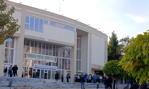 bursa locuri de munca absolventi octombrie 2026   foto alina mitran (4) jpeg