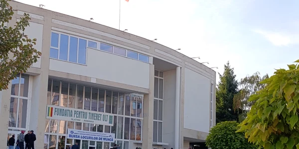 bursa locuri de munca absolventi octombrie 2026   foto alina mitran (4) jpeg