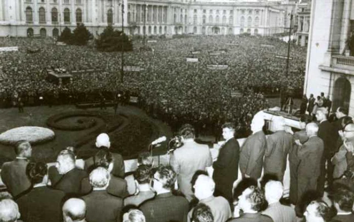 Cuvântarea lui Ceauşescu din 21 august 1968, în care a condamnat intervenţia trupelor Tratatului de la Varşovia în Cehoslovacia