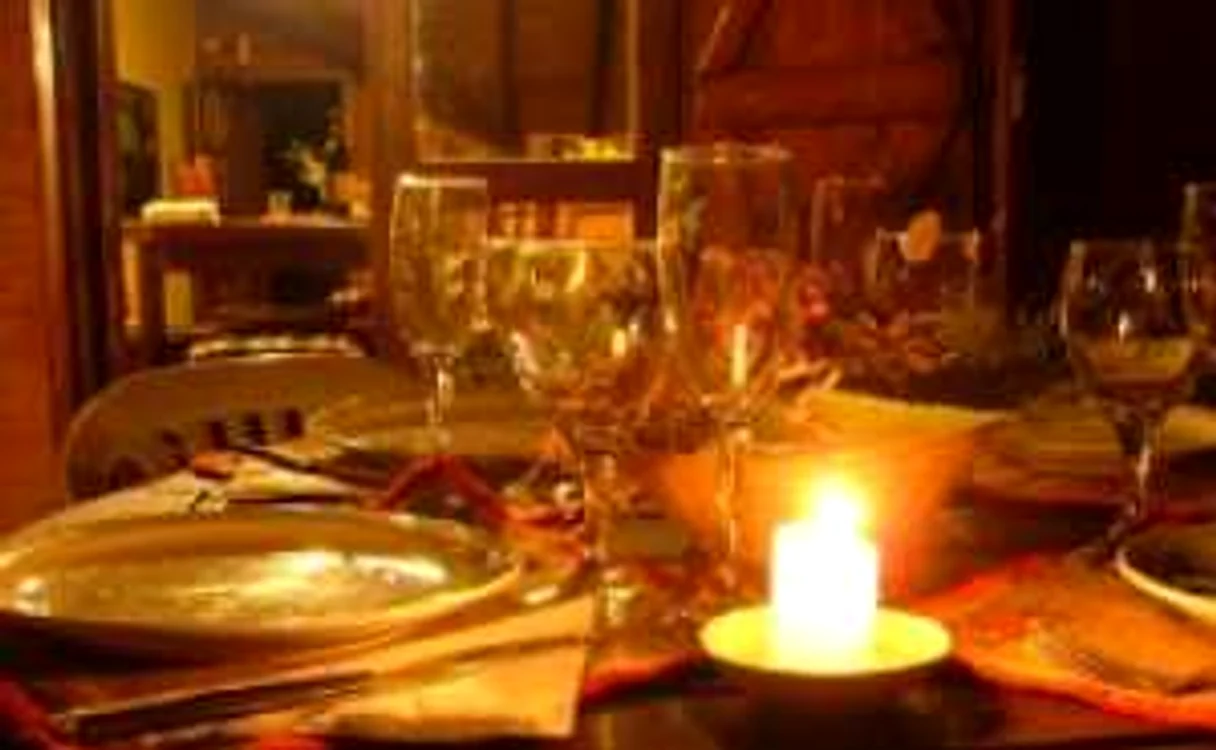 Îndrăgostiţii vor putea câştiga o cină romantică