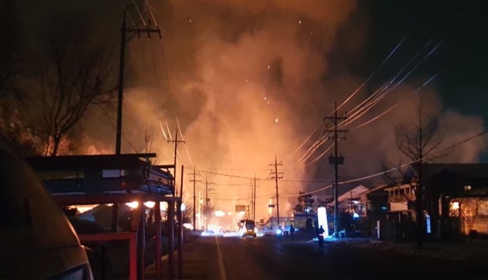 Explozie terifiantă în Coreea de Sud, în urma unor scurgeri de gaz de la o stație GPL. Cinci oameni au fost răniți VIDEO