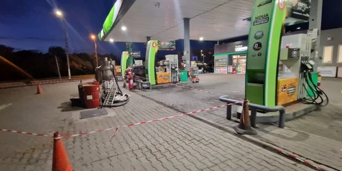 benzinariemol1 jpeg