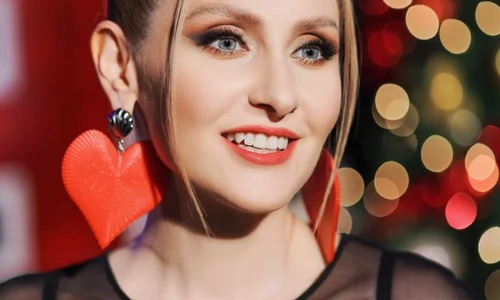 alina sorescu deschidere png
