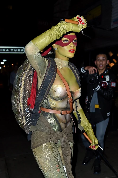 rihanna hepta 1830116 jpeg