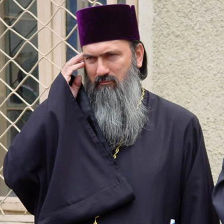 
    Arhiepiscopul Tomisului, IPS Teodosie, este cercetat pentru luare de mită  