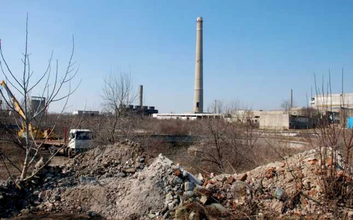 Platforma fostului combinat chimic de lângă Brăila a ajuns o ruină  FOTO Florentin Coman