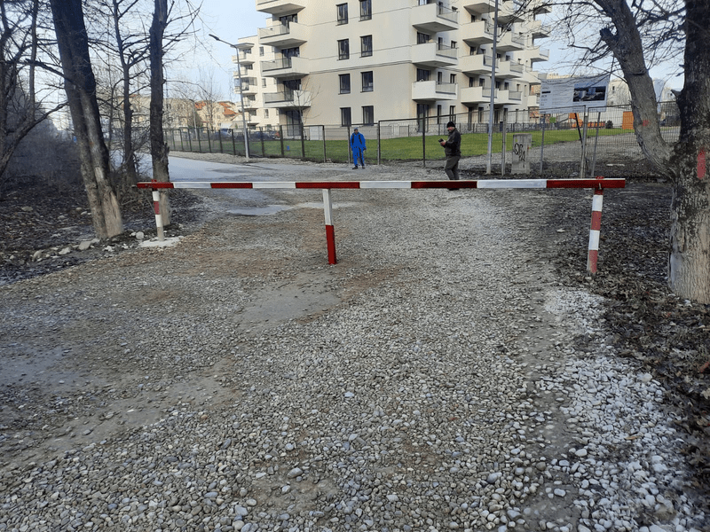Protest la Primăria București. Cetățenii din Greenfield cer redeschiderea celui de-al doilea drum de acces