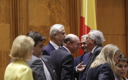 Jean Claude-Juncker şi politicienii români