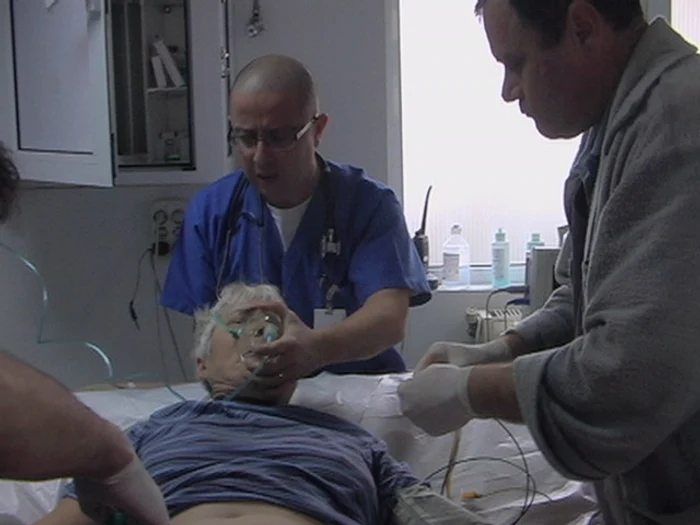 
    Mâna tăiata a femeii de 52 de ani  