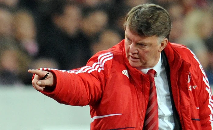 Louis Van Gaal, un antrenor tot mai criticat