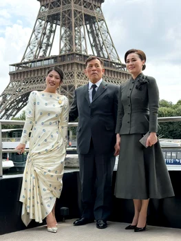 Regele Thailandei, Prințesa Siri și Regina Suthida
