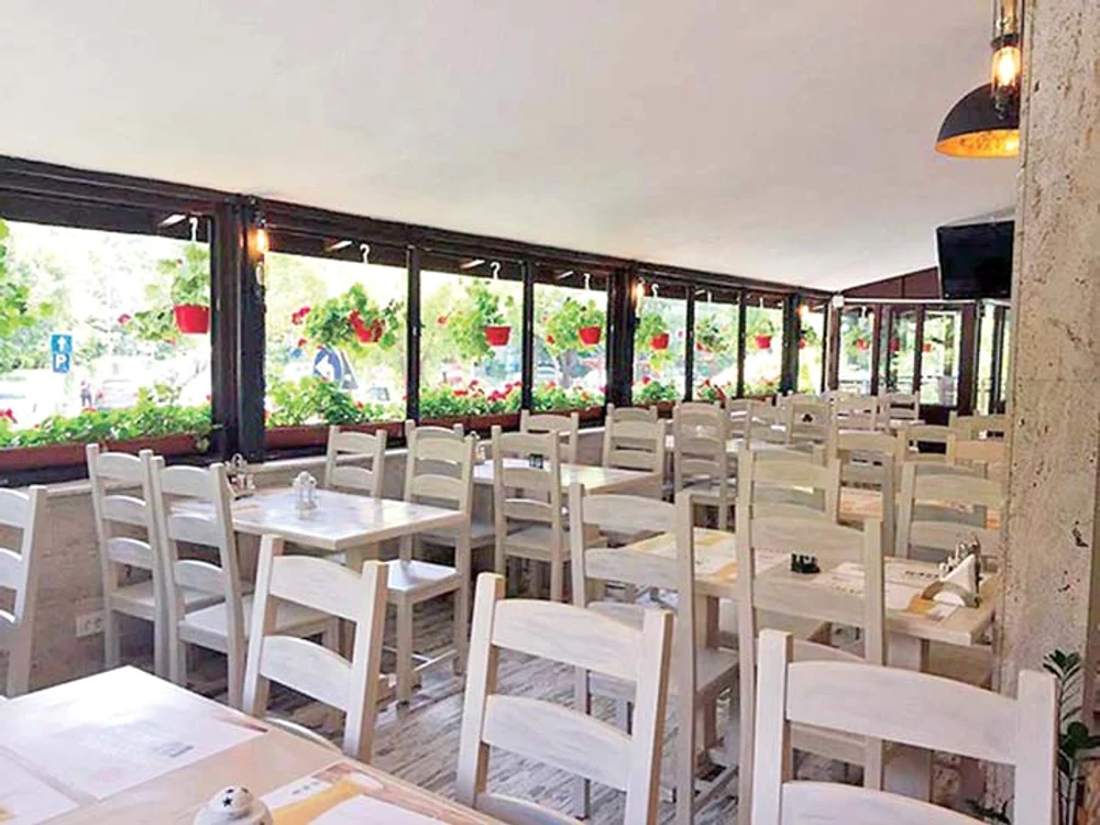 Taverna “La Călinescu”, din zona Tineretului