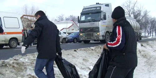 Bătrânul a fost luat de anchetatori și dus la SML