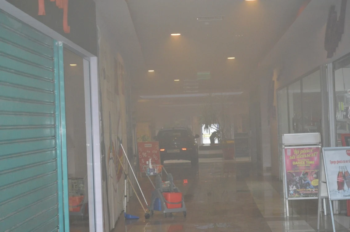 incendiu silver mall vaslui
