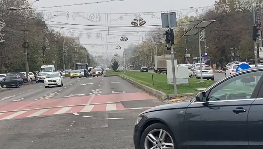Imagini cu bătaia din trafic, din Galați. Agresorii au fost reținuți, unul fiind prins la Aeroportul Otopeni VIDEO