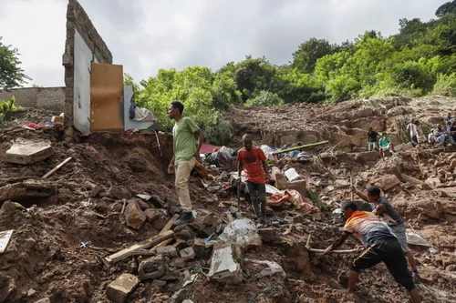 Inundatii inundatie alunecare de teren Africa de Sud 15 aprilie 2022 FOTO AFP