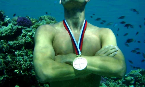 caters world record holding breath 15 jpeg