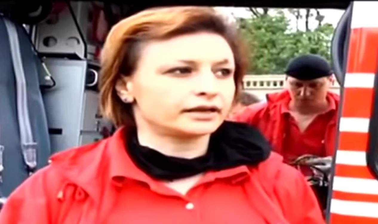 Dr. Mihaela Dumea și asistentul Gabi Sandu, la scurt timp după ce au ajuns în Republica Moldova și au lăsat pacienta cu insuficiență respiratorie