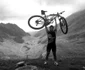 Nicolae al României pe bicicletă în 2015 pe Transfăgărășan. FOTO: Instagram