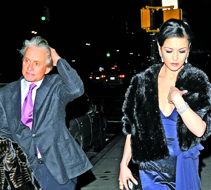 
    Michael Douglas şi Catherine Zeta-Jones  