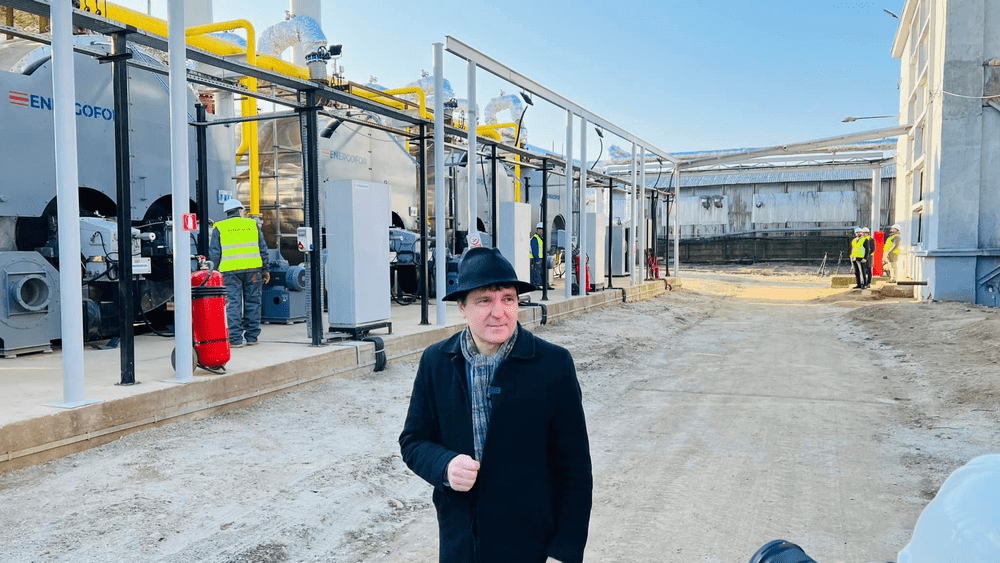 Nicușor Dan anunță achiziționarea a 20 de minicentrale termice mobile. Câți locuitori vor deservi