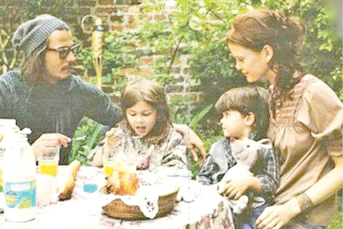 Amber i-a dat papucii după 7 luni de relaţie