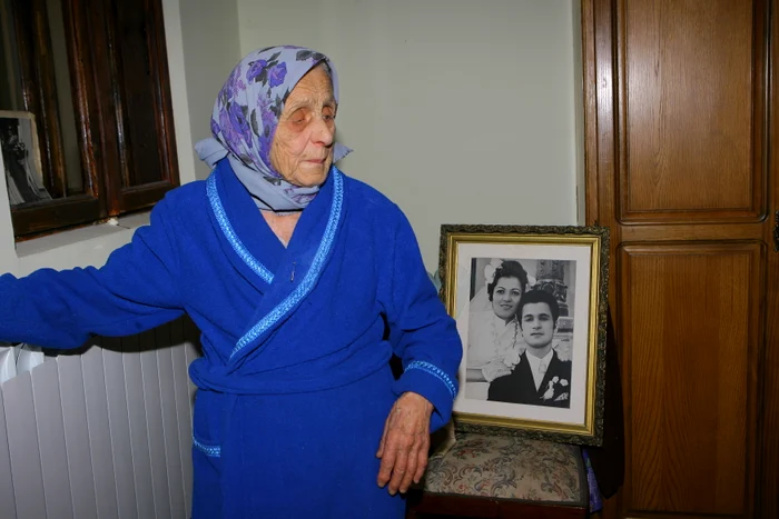 Mamaia Didina a crescut 8 copii şi a trecut prin multe încercări