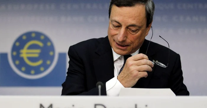 Preşedintele BCE, Mario Draghi, în timpul conferinţei de la Frankfurt, desfăşurată pe 6 septembrie, când a anunţat noi măsuri de salvare pentru criza din zona euro FOTO: Reuters