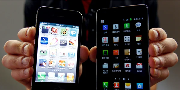 Samsung Galaxy S II a fost declarat cel mai bun telefon al anului