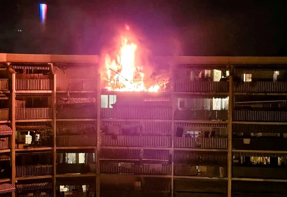 foto incendiu la o clădire rezidențială din Nisa