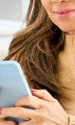 femeie telefon shutterstock jpeg